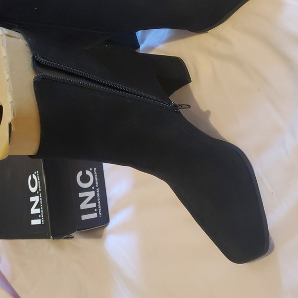 Suede INC International Concepts Women's Black Heeled Boots - Picture 4 of 10